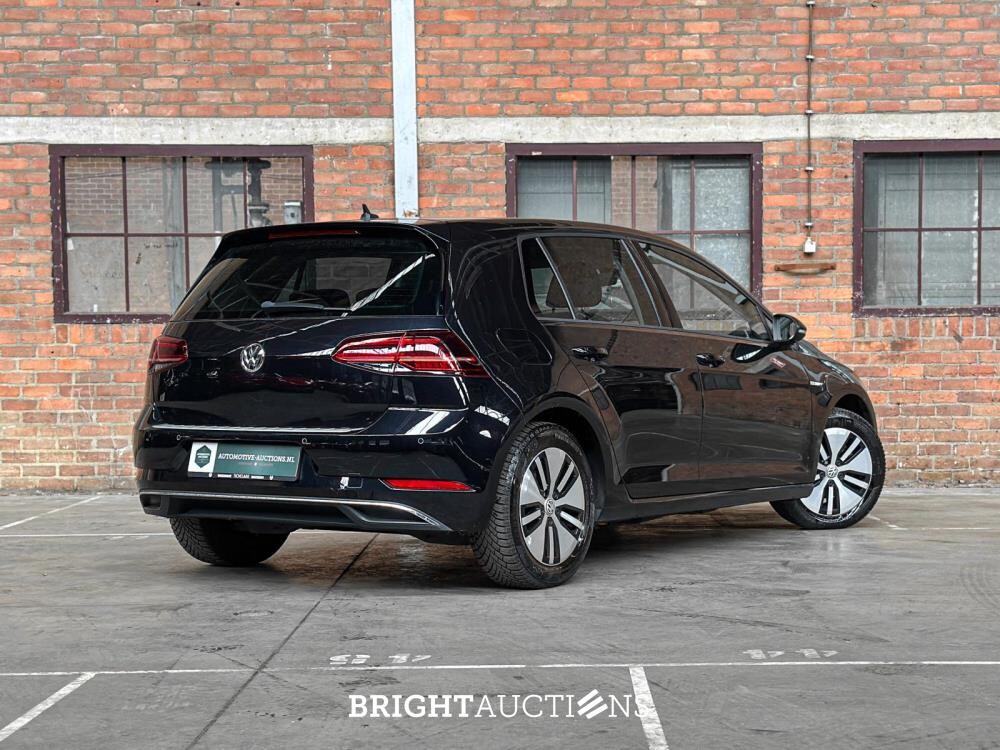 Volkswagen e-Golf 136pk 2019 (Origineel-NL), ZF-315-L
