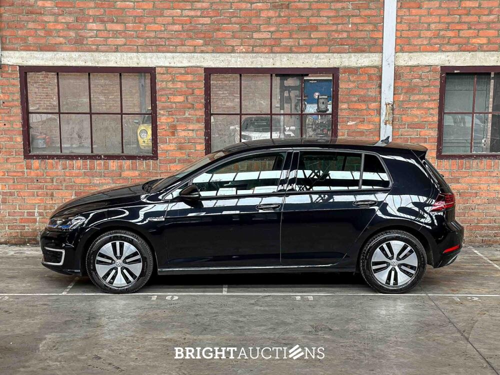 Volkswagen e-Golf 136pk 2019 (Origineel-NL), ZF-315-L