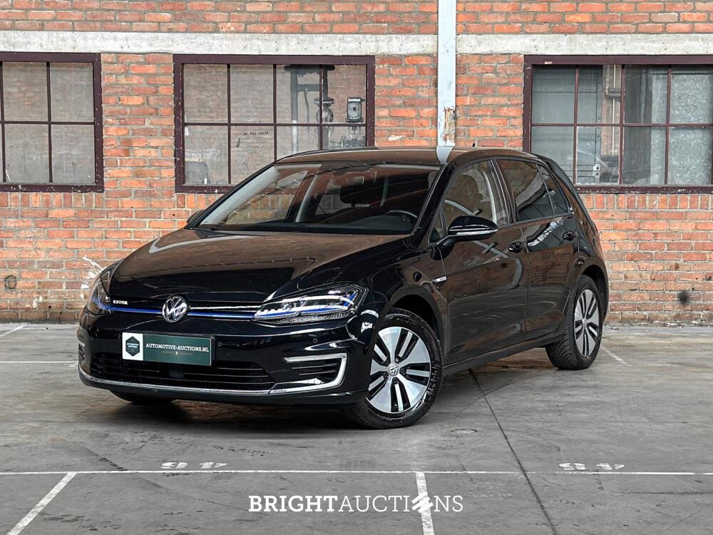 Volkswagen e-Golf 136pk 2019 (Origineel-NL), ZF-315-L