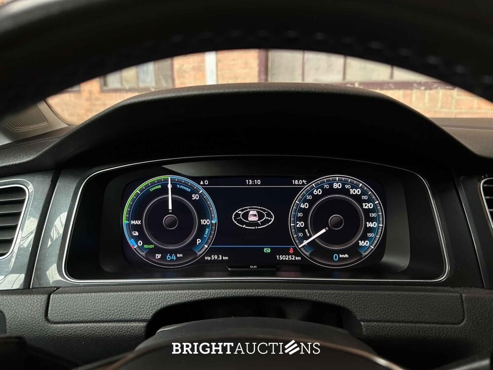 Volkswagen e-Golf 136pk 2019 (Origineel-NL), ZF-315-L