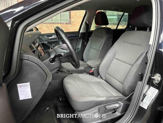 Volkswagen e-Golf 136pk 2019 (Origineel-NL), ZF-315-L