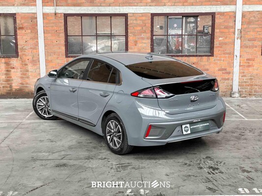 Hyundai IONIQ Comfort EV 38 kWh 136pk 2020 (Origineel-NL) H-997-LF