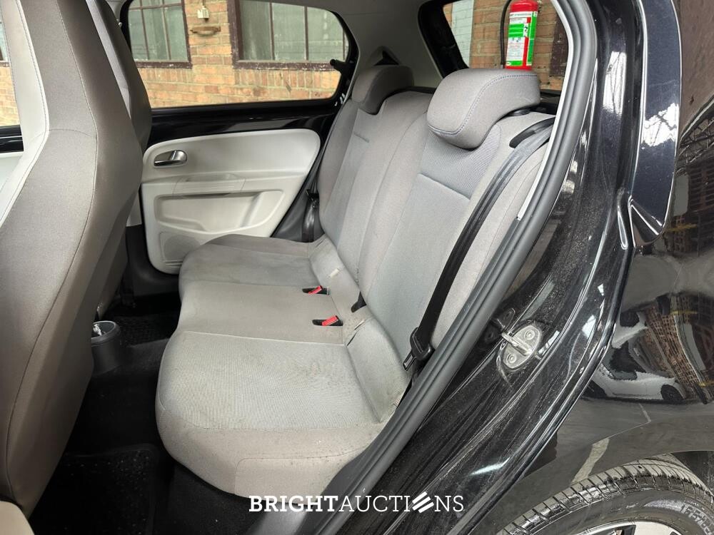 Volkswagen e-Up! 82pk 2015, R-694-XD