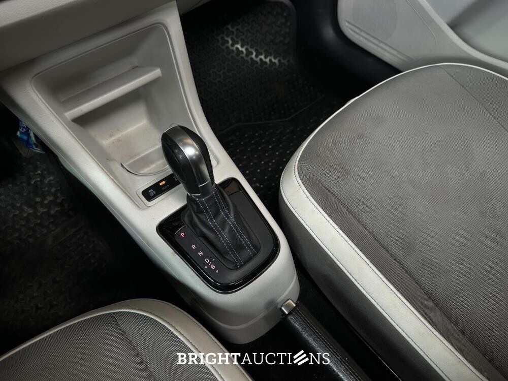 Volkswagen e-Up! 82pk 2015, R-694-XD
