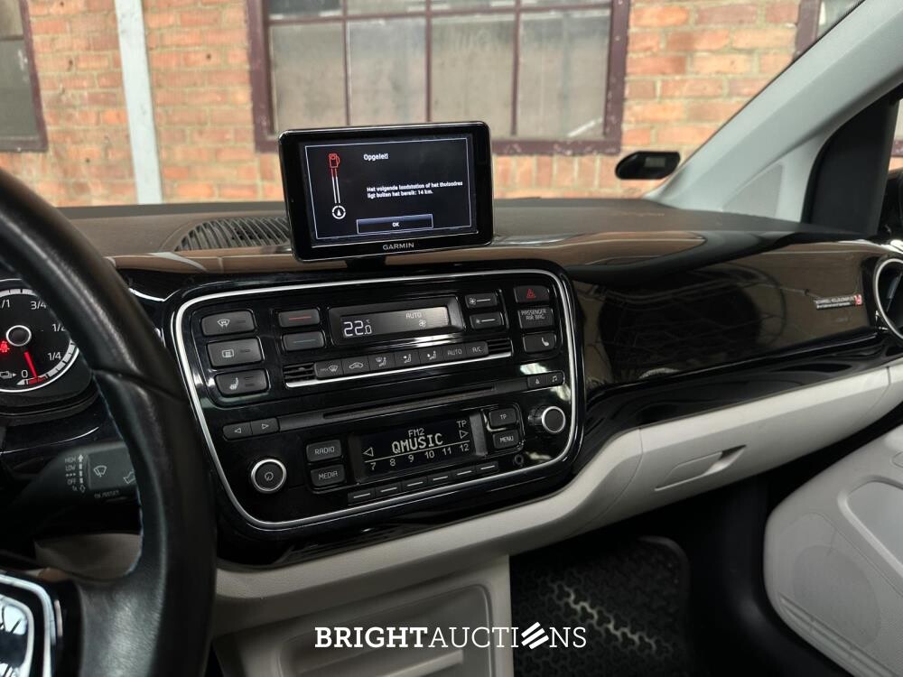 Volkswagen e-Up! 82pk 2015, R-694-XD