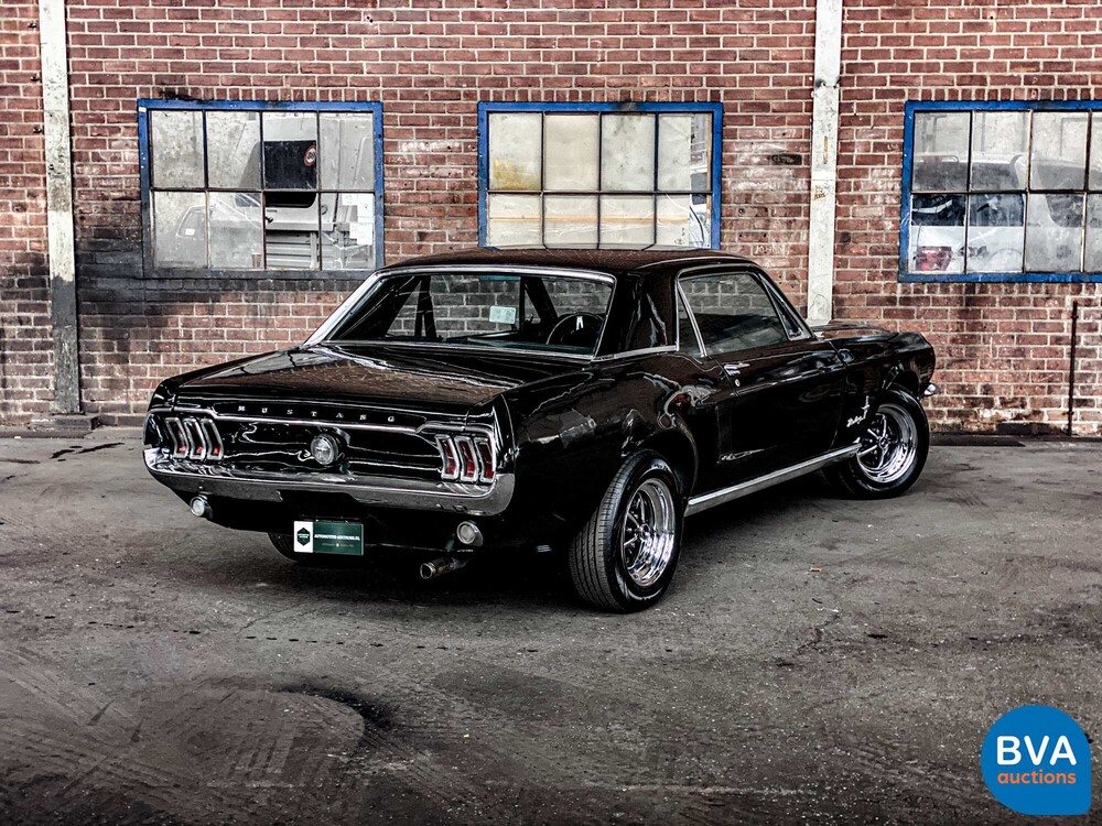 Ford Mustang 4.7 V8 Coupe 1968 200pk