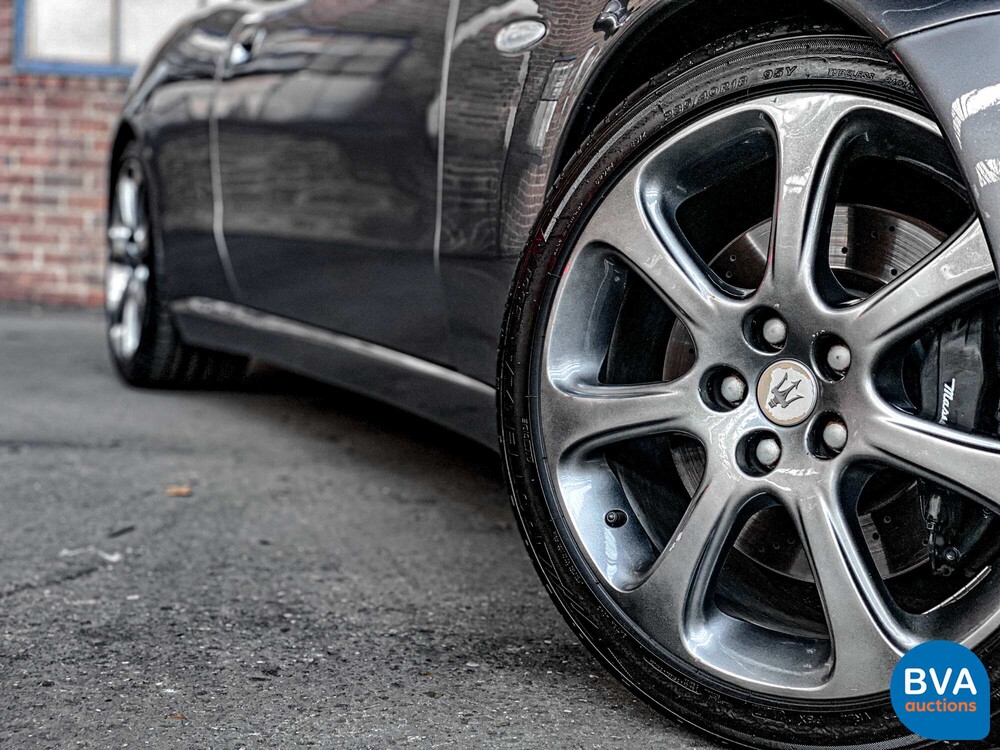 Maserati 4200GT Coupé 4.2 V8 Cambiocorsa 390pk 2003, JS-810-T