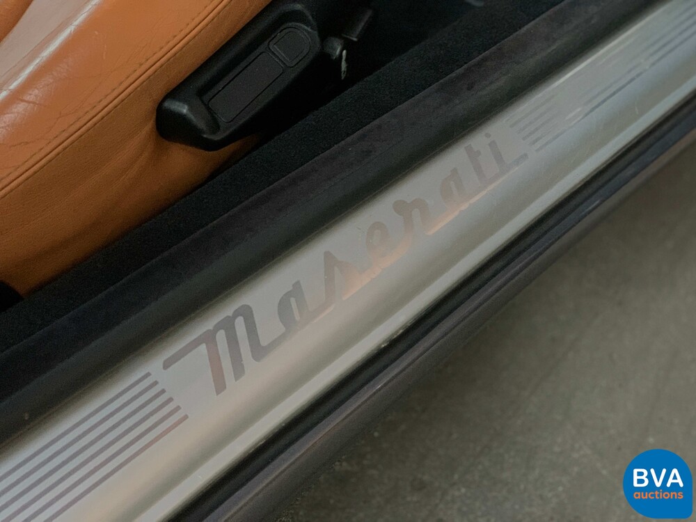 Maserati 4200GT Coupé 4.2 V8 Cambiocorsa 390pk 2003, JS-810-T