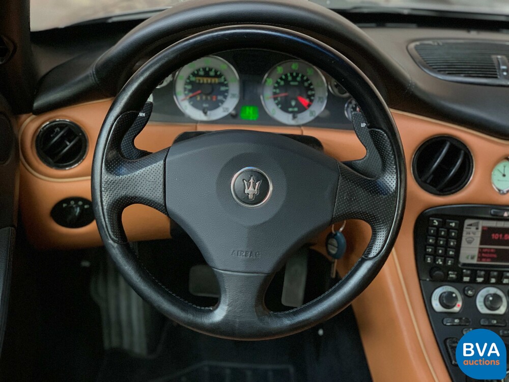 Maserati 4200GT Coupé 4.2 V8 Cambiocorsa 390pk 2003, JS-810-T