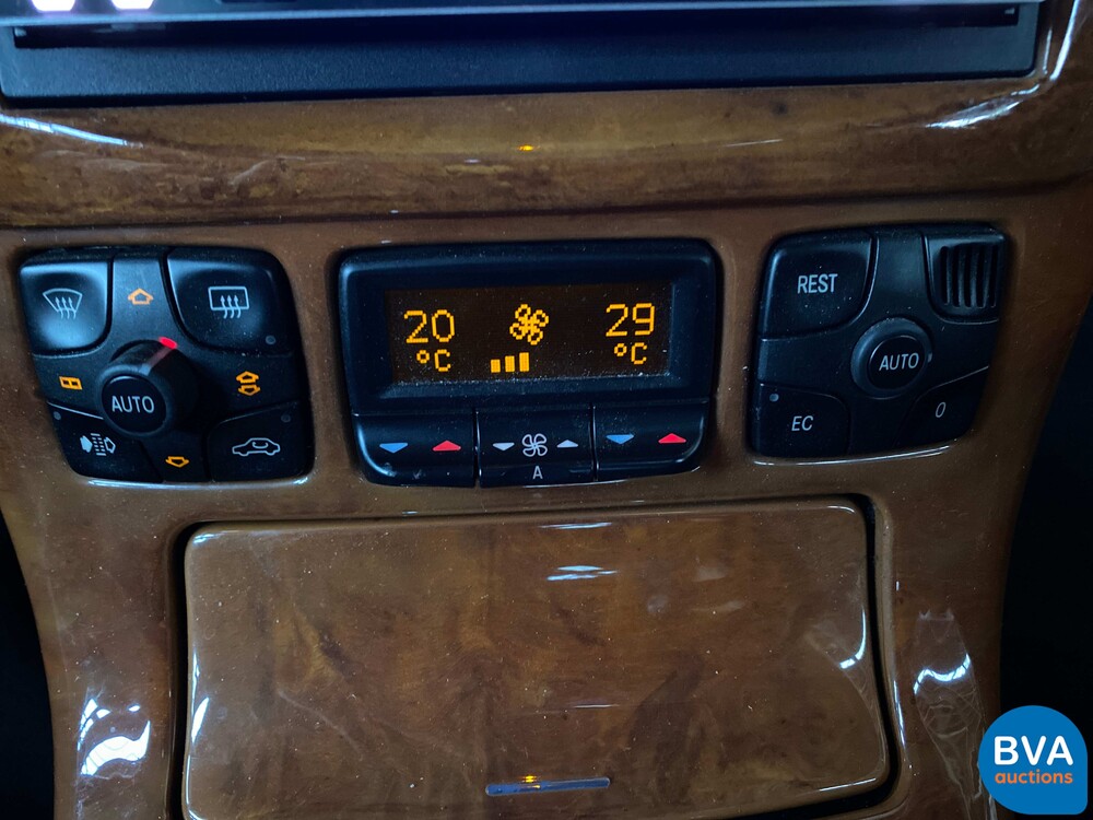 Mercedes-Benz CL55 AMG V8 360PS 2001 -YOUNGTIMER-.