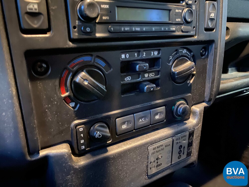 Land Rover Defender 110 2.4 TD SE 2010, 9-VRL-74