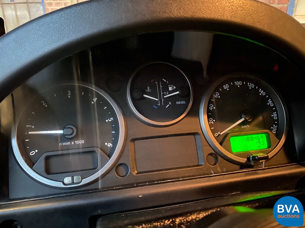 Land Rover Defender 110 2.4 TD SE 2010, 9-VRL-74