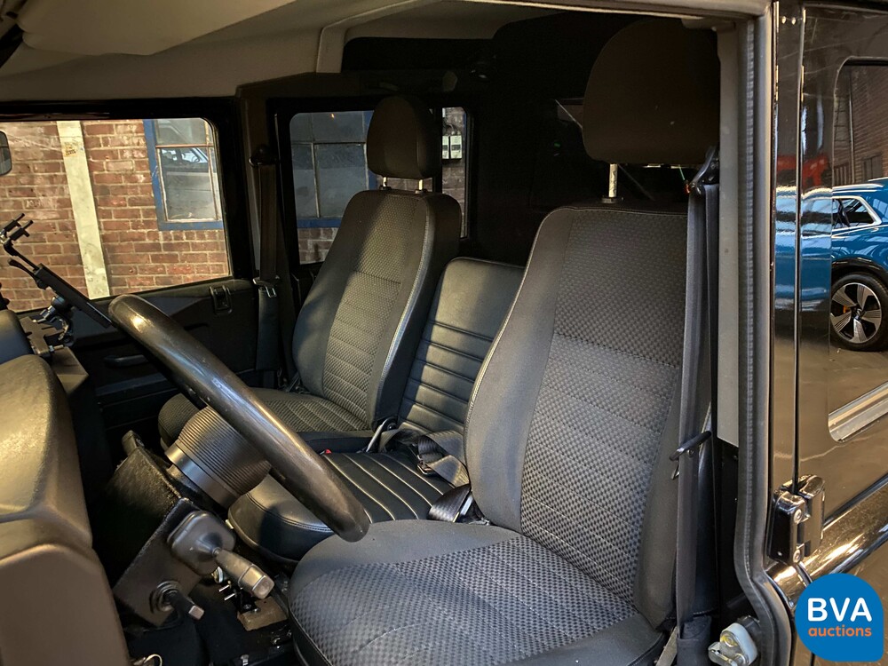 Land Rover Defender 110 2.4 TD SE 2010, 9-VRL-74