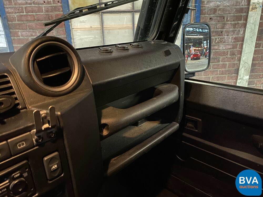 Land Rover Defender 110 2.4 TD SE 2010, 9-VRL-74