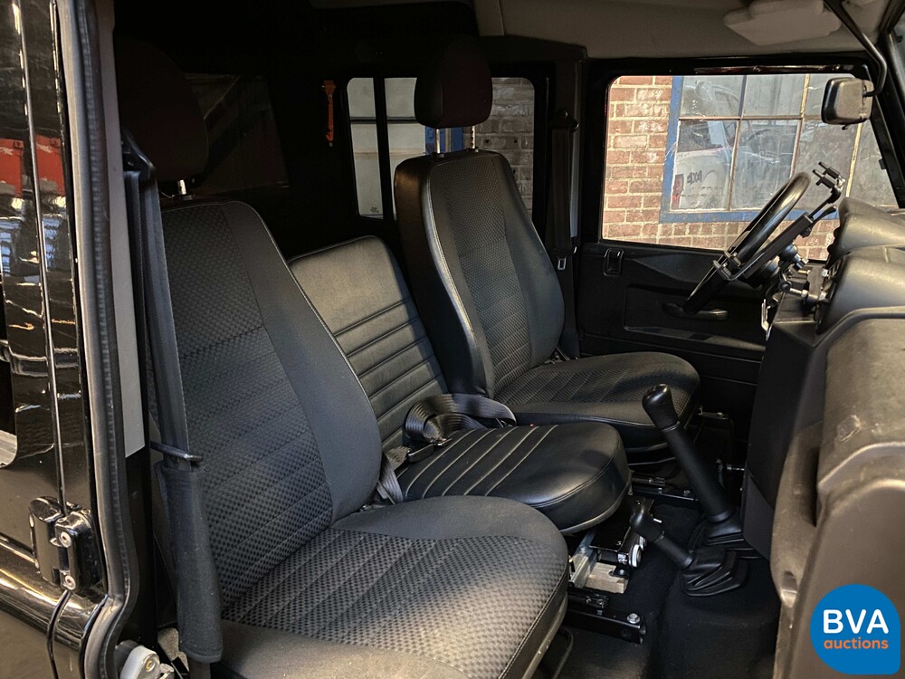 Land Rover Defender 110 2.4 TD SE 2010, 9-VRL-74