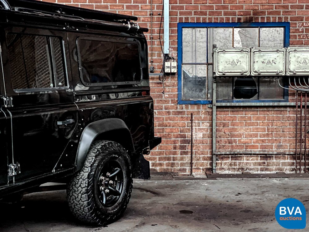 Land Rover Defender 110 2.4 TD SE 2010, 9-VRL-74