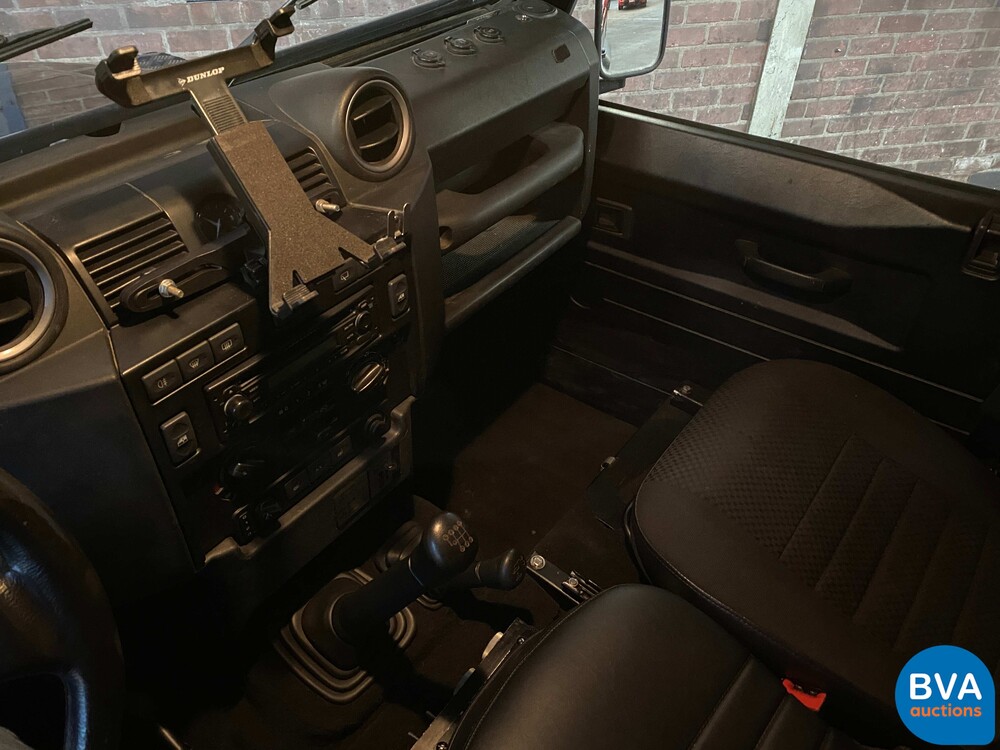 Land Rover Defender 110 2.4 TD SE 2010, 9-VRL-74