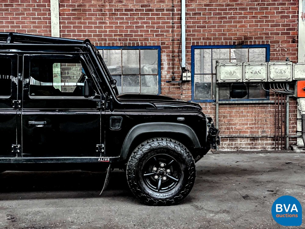 Land Rover Defender 110 2.4 TD SE 2010, 9-VRL-74