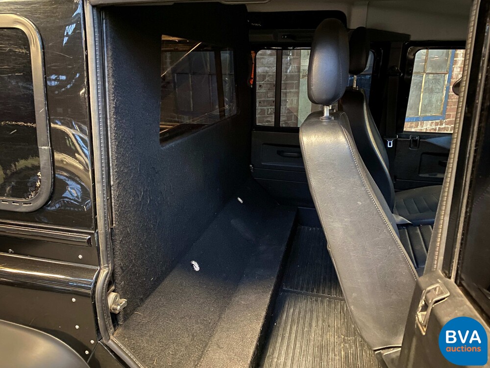 Land Rover Defender 110 2.4 TD SE 2010, 9-VRL-74