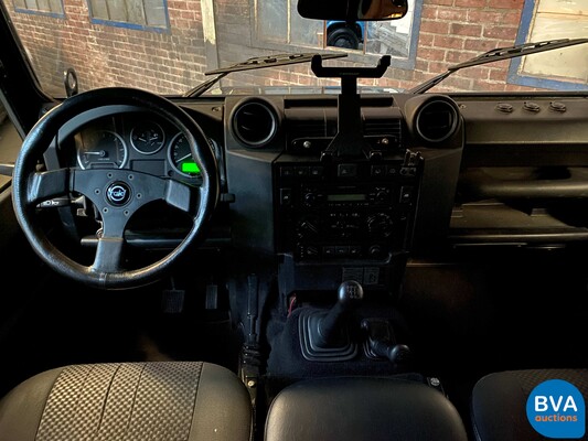 Land Rover Defender 110 2.4 TD SE Double Cab 2010, 9-VRL-74.
