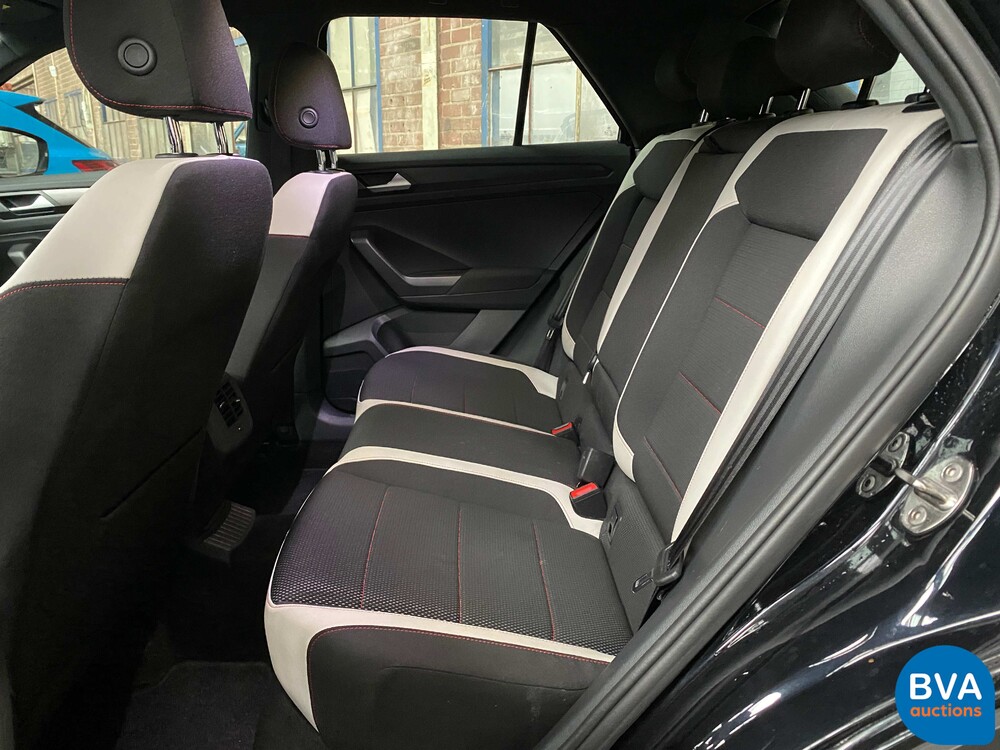 Volkswagen T-Roc 1.5 TSI Sport 150pk 2019, XJ-202-X