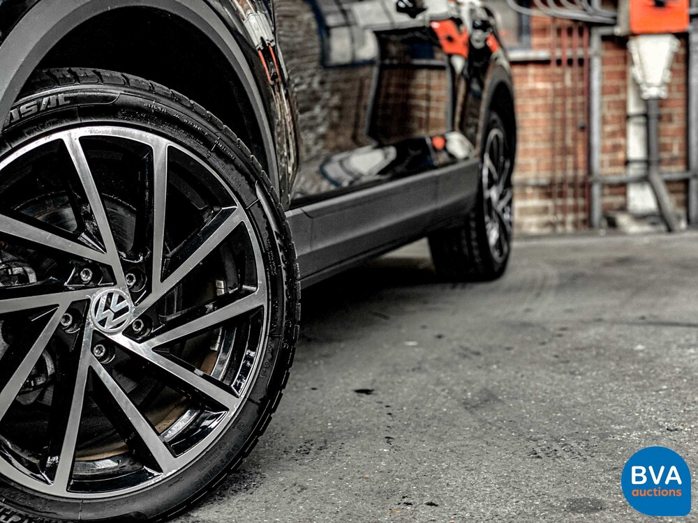 Volkswagen T-Roc 1.5 TSI Sport 150pk 2019, XJ-202-X