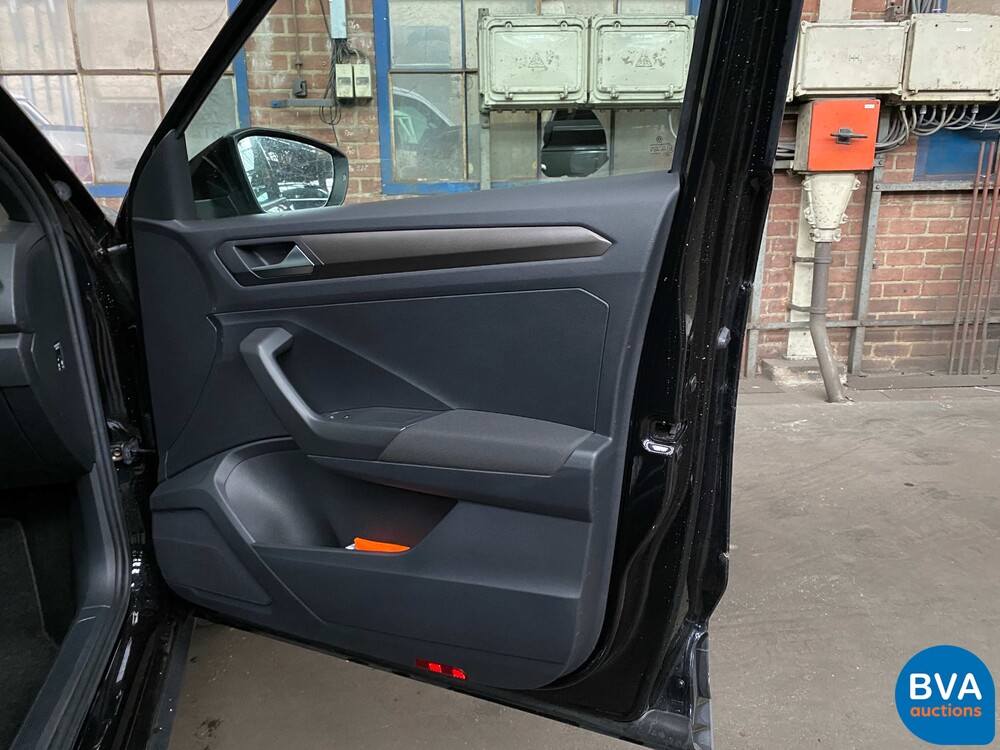 Volkswagen T-Roc 1.5 TSI Sport 150pk 2019, XJ-202-X