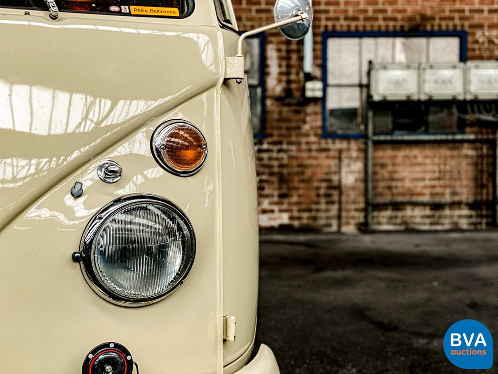 Volkswagen T1 Ambulance Transporter 1965, BE-02-41
