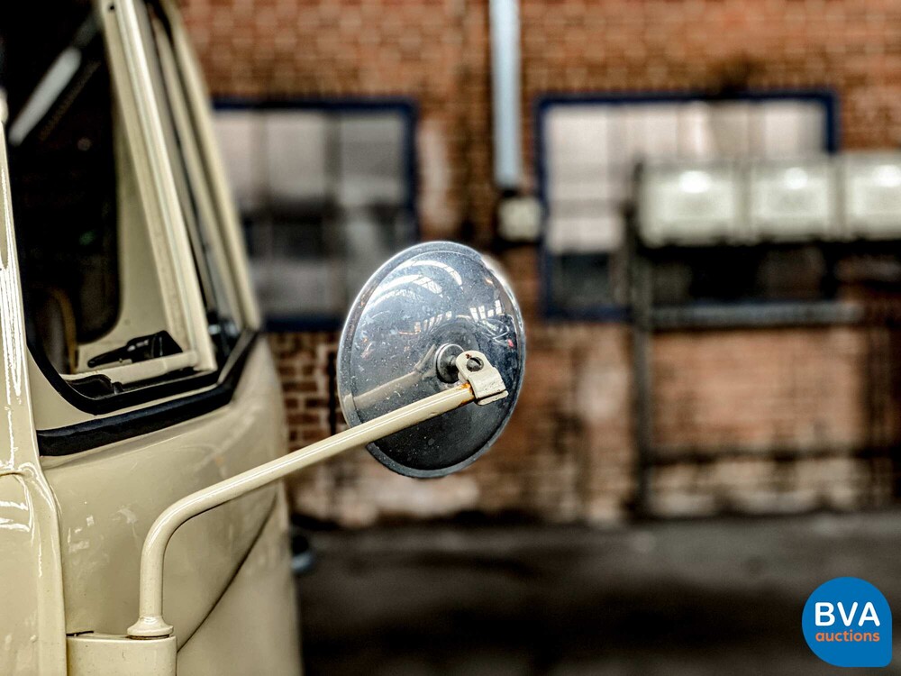 Volkswagen T1 Ambulance Transporter 1965, BE-02-41