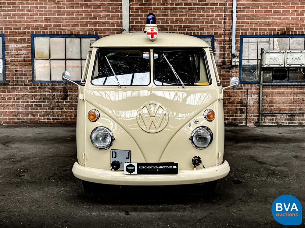 Volkswagen T1 Ambulance Transporter 1965, BE-02-41