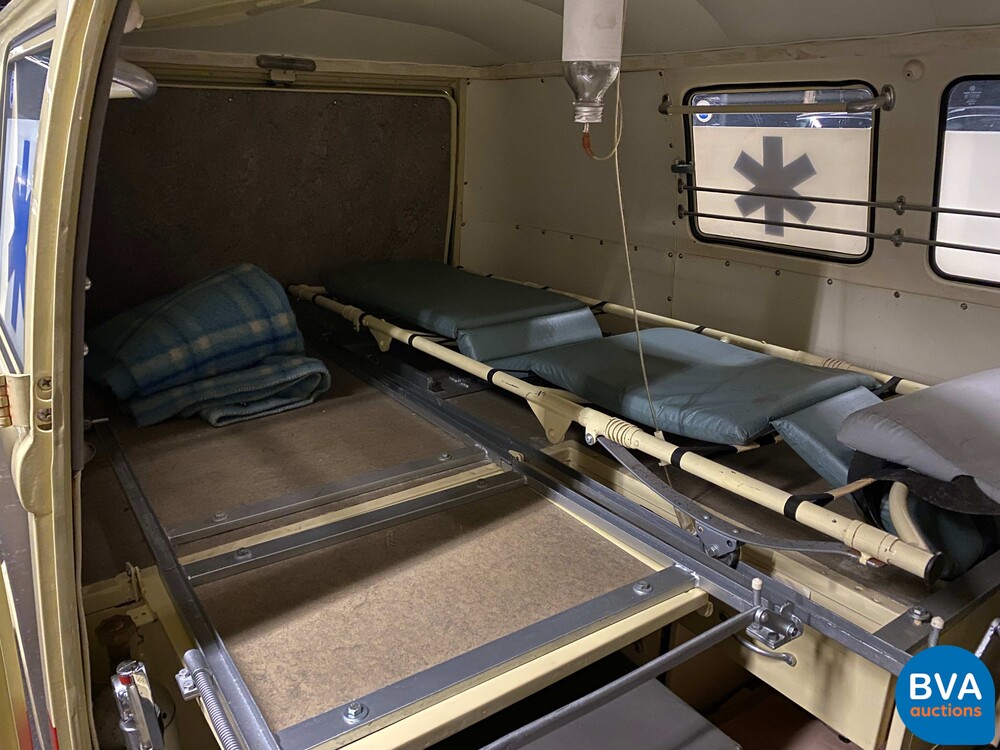 Volkswagen T1 Ambulance Transporter 1965, BE-02-41