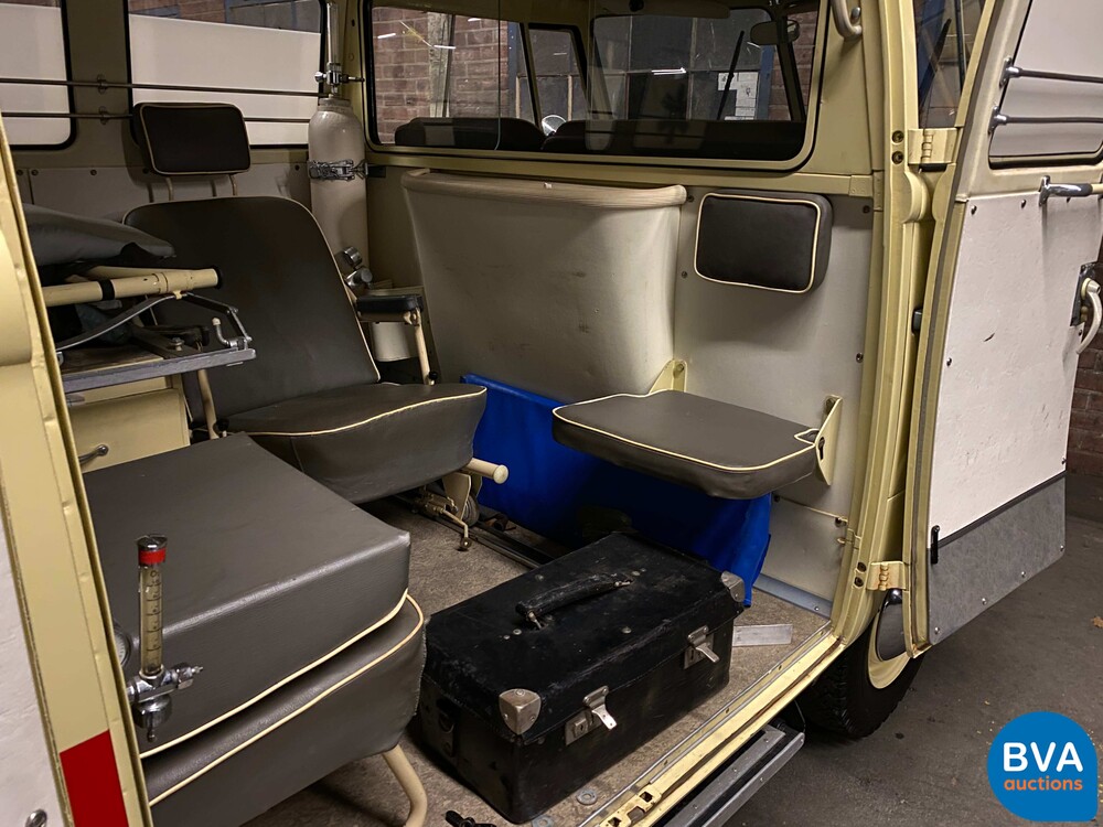 Volkswagen T1 Ambulance Transporter 1965, BE-02-41
