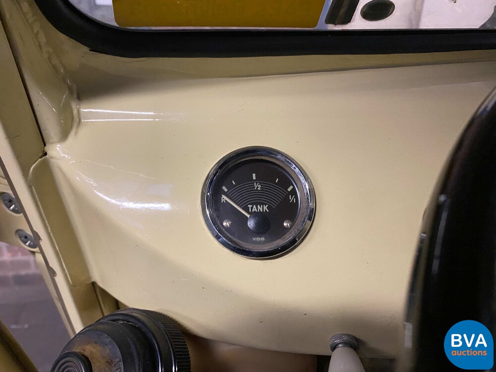 Volkswagen T1 Ambulance Transporter 1965, BE-02-41