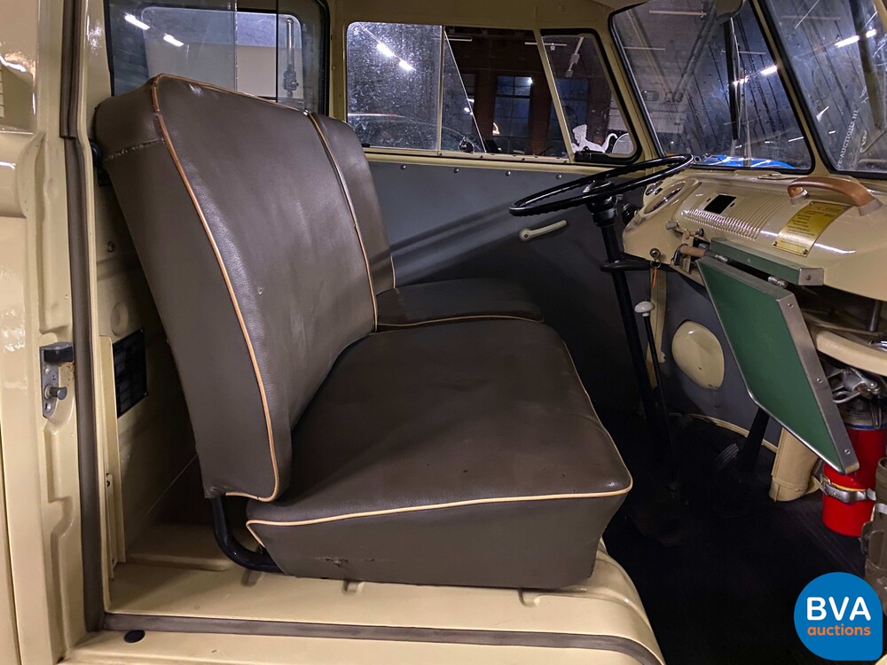 Volkswagen T1 Ambulance Transporter 1965, BE-02-41