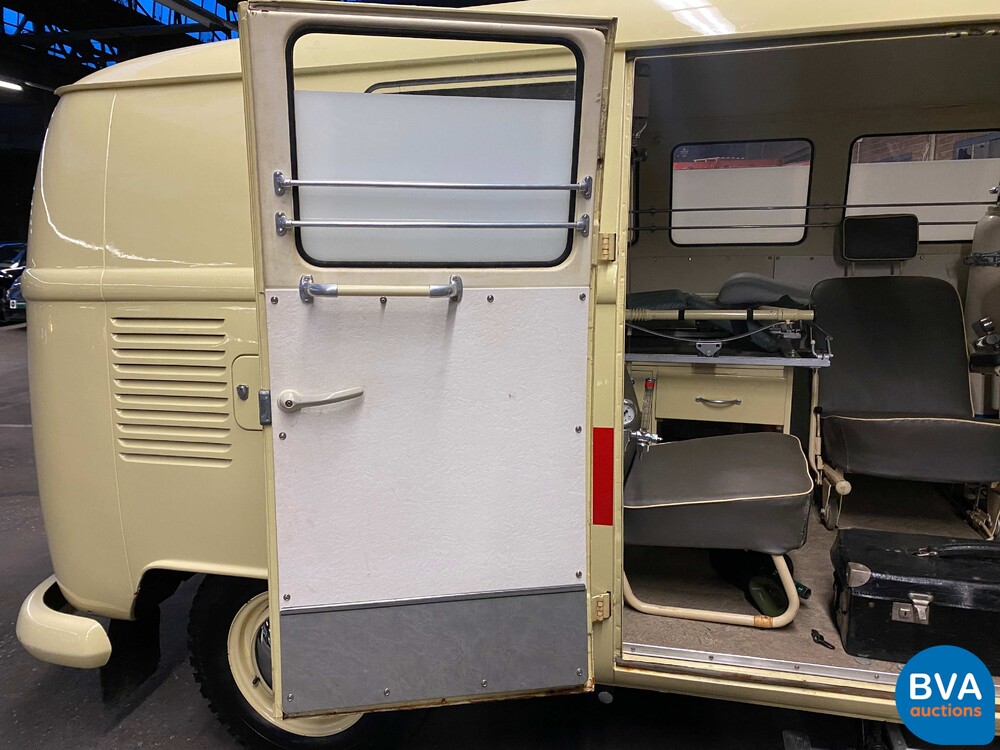 Volkswagen T1 Ambulance Transporter 1965, BE-02-41
