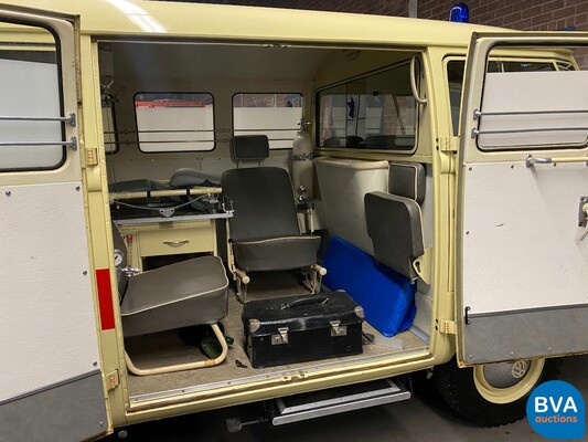 Volkswagen T1 Ambulance Transporter 1965, BE-02-41