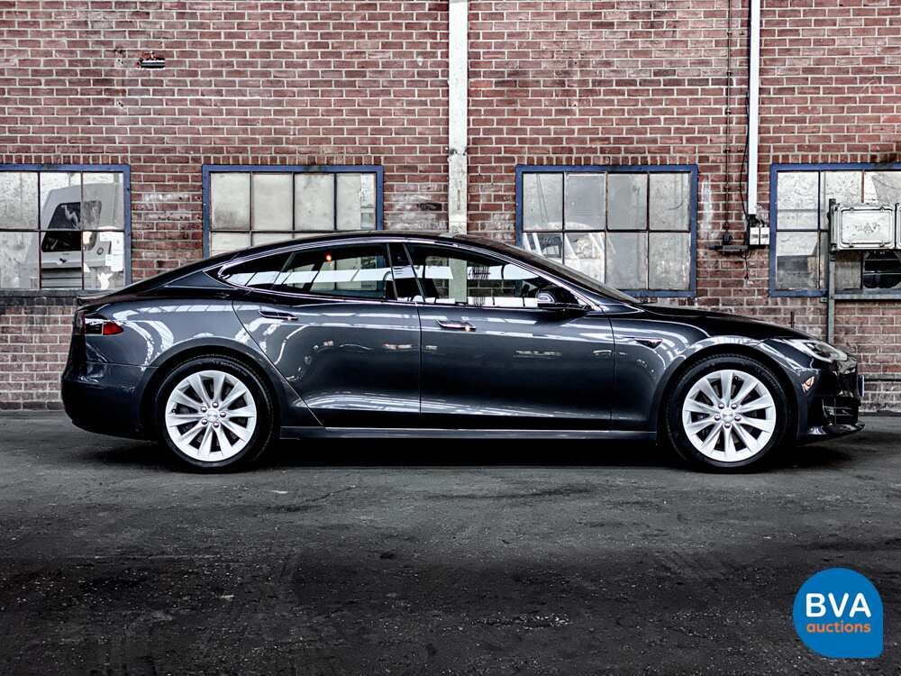 Tesla Model S 75 333pk 2017 -Org. NL-, PP-332-T 