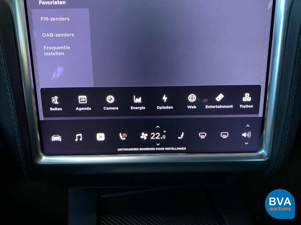 Tesla Model S 75 333pk 2017 -Org. NL-, PP-332-T 