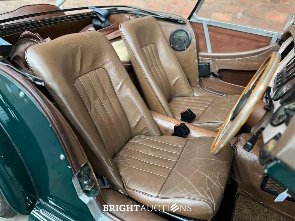 Morgan 4/4 (1.6 Ford Kent vier-in-lijn) Sports 2-seater 94pk 1979, R-137-JT