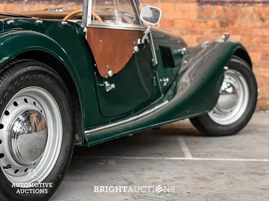 Morgan 4/4 (1.6 Ford Kent vier-in-lijn) Sports 2-seater 94pk 1979, R-137-JT