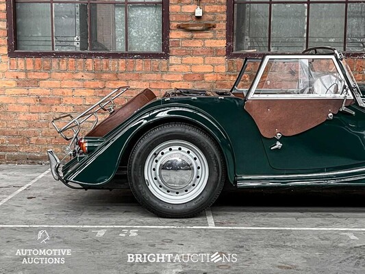Morgan 4/4 (1.6 Ford Kent vier-in-lijn) Sports 2-seater 94pk 1979, R-137-JT