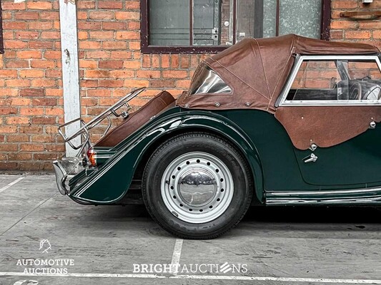 Morgan 4/4 (1.6 Ford Kent vier-in-lijn) Sports 2-seater 94pk 1979, R-137-JT