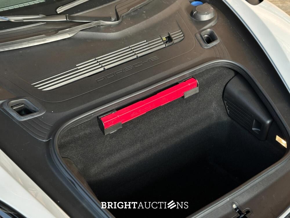 Porsche 718 Cayman GT4 RS WEISSACH 4.0 500pk 2024