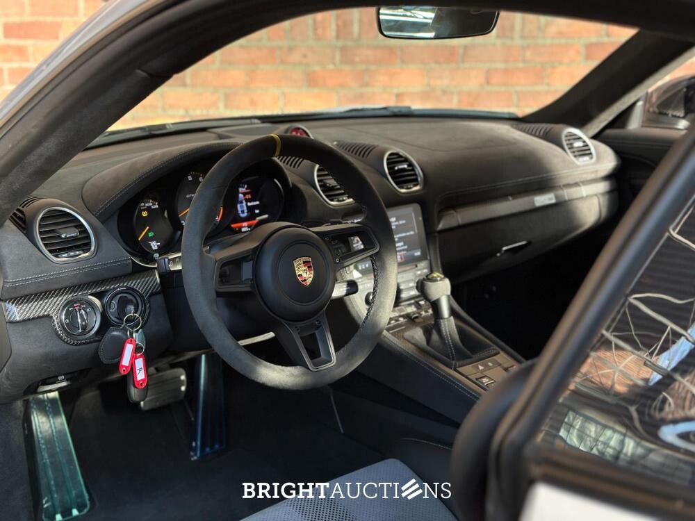 Porsche 718 Cayman GT4 RS WEISSACH 4.0 500pk 2024