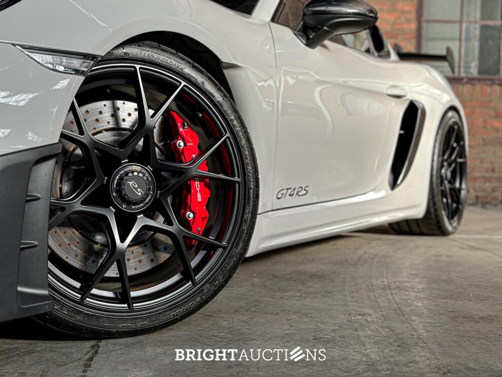 Porsche 718 Cayman GT4 RS WEISSACH 4.0 500pk 2024