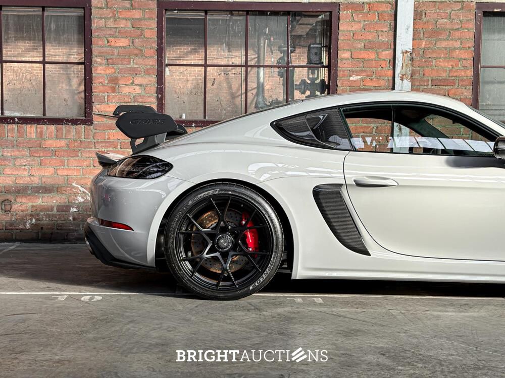 Porsche 718 Cayman GT4 RS WEISSACH 4.0 500pk 2024