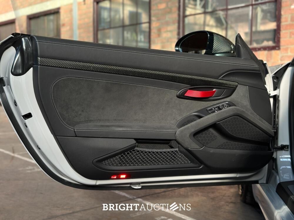 Porsche 718 Cayman GT4 RS WEISSACH 4.0 500pk 2024