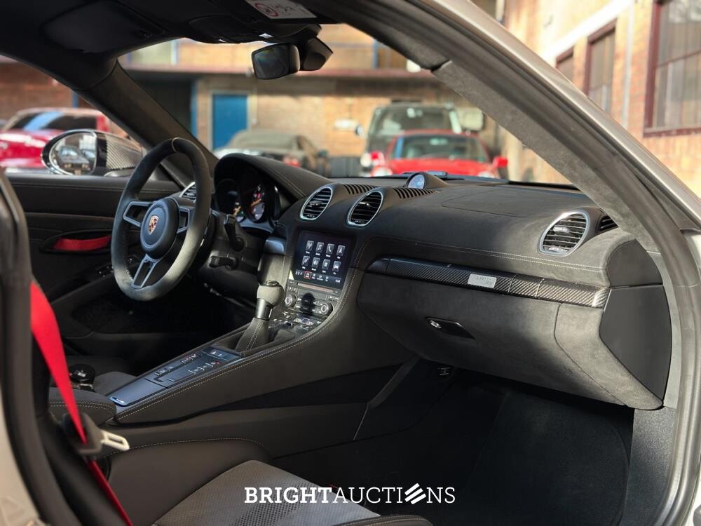 Porsche 718 Cayman GT4 RS WEISSACH 4.0 500pk 2024