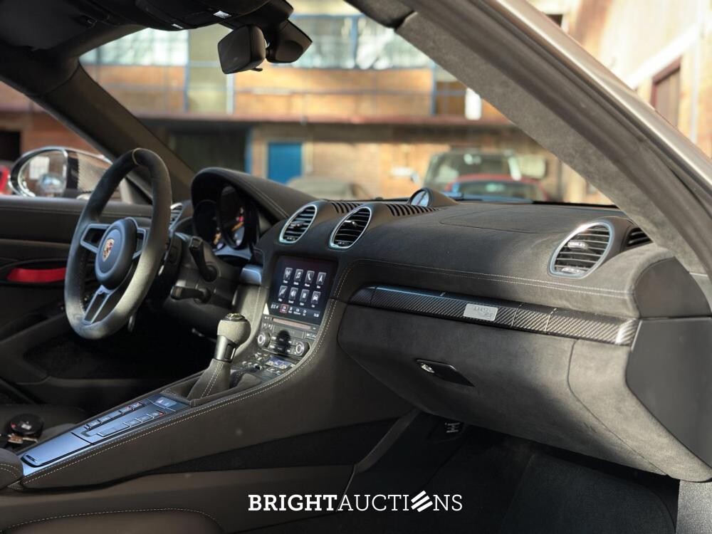 Porsche 718 Cayman GT4 RS WEISSACH 4.0 500pk 2024