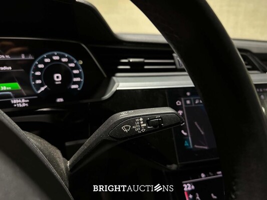 Audi e-tron Sportback 50 Quattro edition 71 kWh 313pk 2020 (Origineel-NL) K-690-KJ